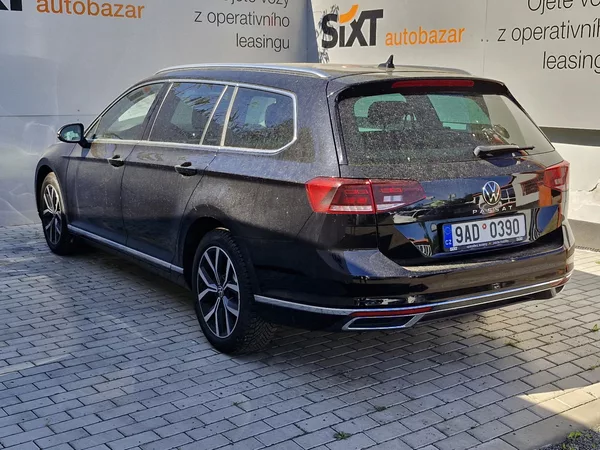 Volkswagen Passat VIII Elegance 2,0 TDI (147 kW) - foto 5