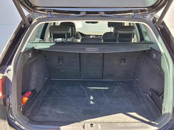 Volkswagen Passat VIII Elegance 2,0 TDI (147 kW) - foto 6