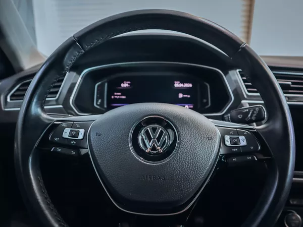 Volkswagen Tiguan 2.0 TDI DSG Highline 4MOT - foto 11