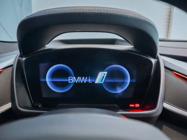 BMW i8 Ultimate Sophisto Edition Kupé - foto 11