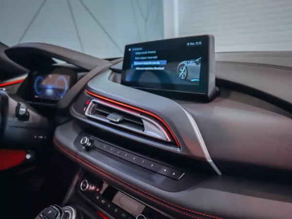 BMW i8 Ultimate Sophisto Edition Kupé - foto 27