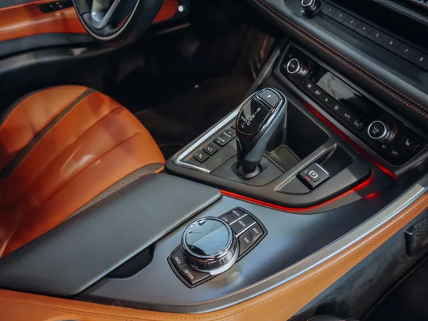BMW i8 Ultimate Sophisto Edition Kupé - foto 28