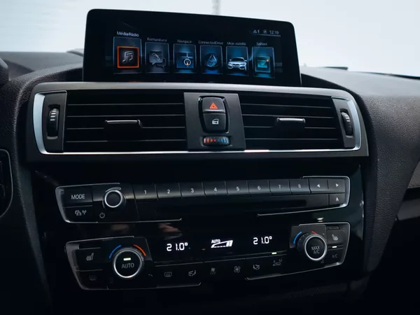BMW M2 272 kW Automat - foto 8