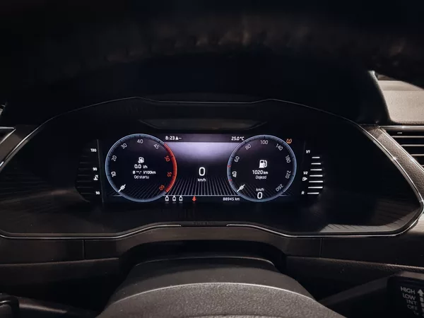 Škoda Superb 2.0 TDI 110kW Style Combi - foto 12
