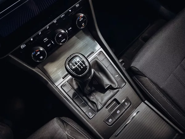 Škoda Superb 2.0 TDI 110kW Style Combi - foto 15