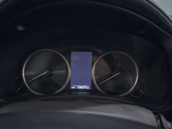 Lexus NX 300 H - foto 11