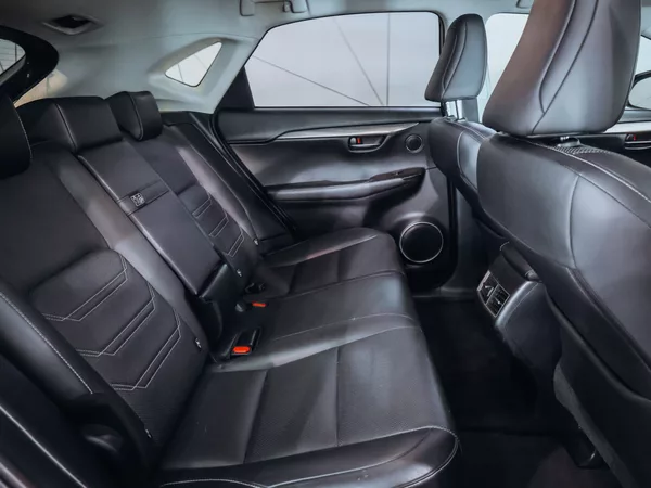 Lexus NX 300 H - foto 26