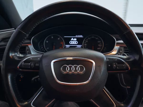 Audi A6 Avant 3.0TDI 150kw - foto 11
