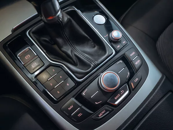 Audi A6 Avant 3.0TDI 150kw - foto 15
