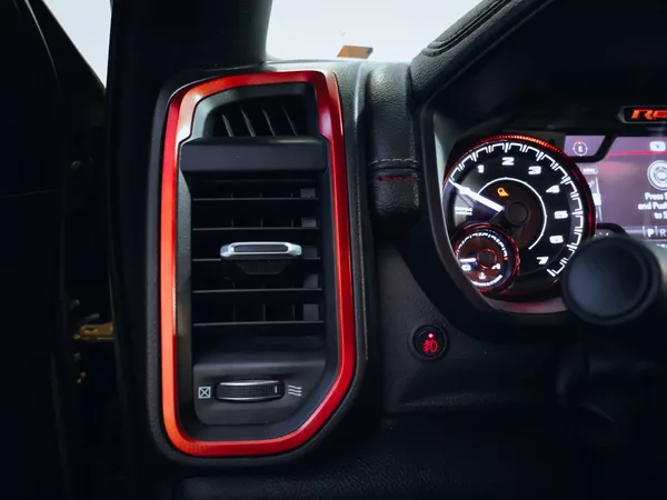 Dodge RAM 1500 5.7 REBEL 295 kW - foto 10
