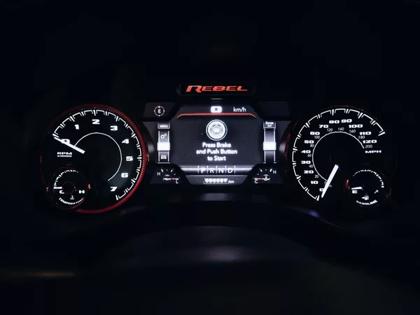 Dodge RAM 1500 5.7 REBEL 295 kW - foto 12
