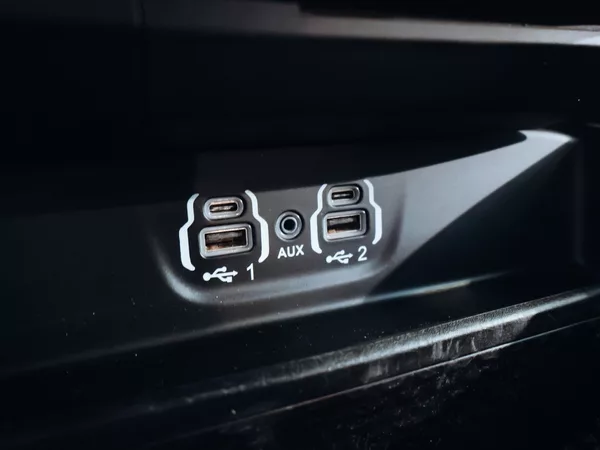Dodge RAM 1500 5.7 REBEL 295 kW - foto 17