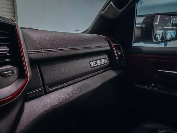 Dodge RAM 1500 5.7 REBEL 295 kW - foto 19