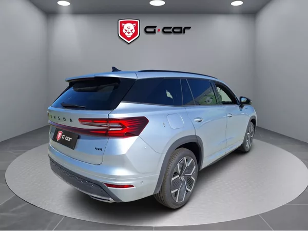 Škoda Kodiaq 2.0 TDI 142 kW 4x4 Sportline - foto 2