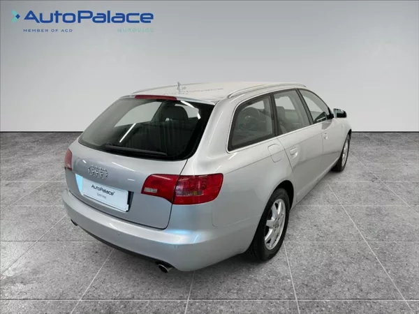 Audi A6 Avant 2,8 i V6 AUT PRAVIDELNÝ - foto 4