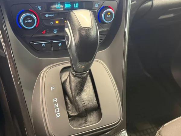 Ford Kuga 1,5 EcoBoost TITANIUM CZ - foto 19