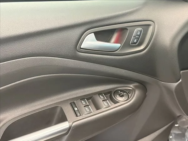 Ford Kuga 1,5 EcoBoost TITANIUM CZ - foto 8