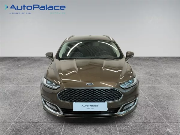 Ford Mondeo 2,0 TDCi Vignale 4x4 AT 132kW - foto 2