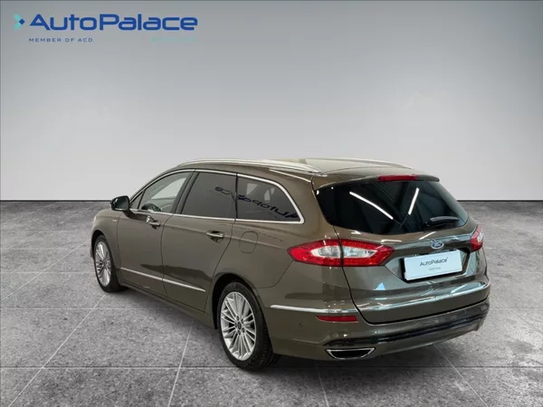 Ford Mondeo 2,0 TDCi Vignale 4x4 AT 132kW - foto 6