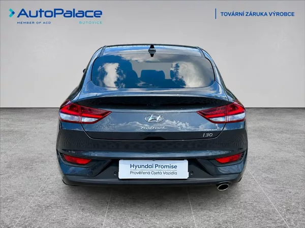 Hyundai i30 1,6 CRDI STYLE PREMIUM AT - foto 5