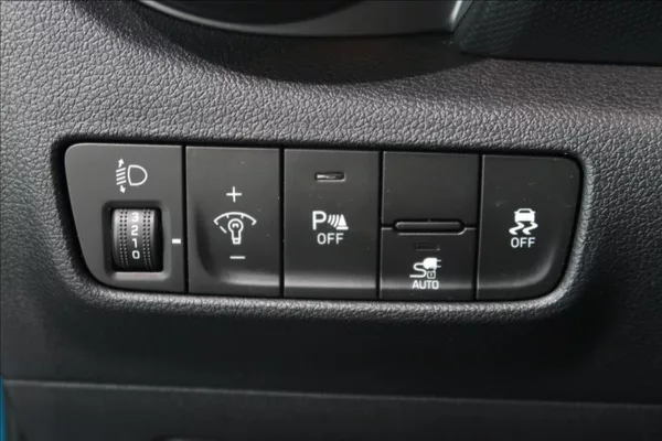 Hyundai Kona 0,0 POWER CZECH EDITION 150KW - foto 13