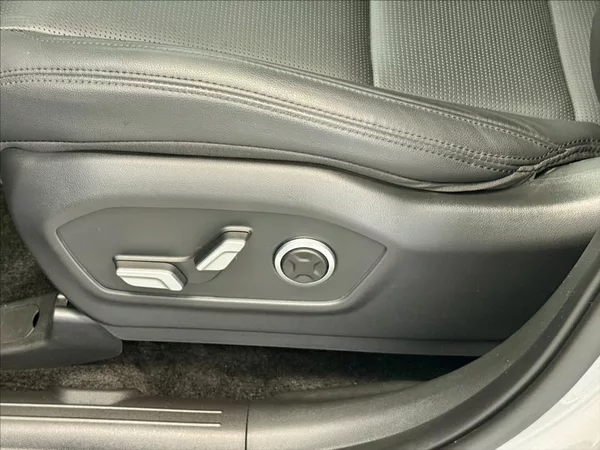 Hyundai Santa Fe 1,6 T-GDI CALLIGRAPHY 4X4 AT - foto 11