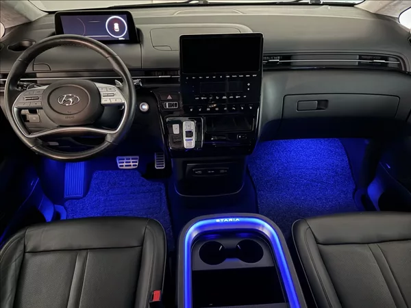Hyundai Staria 2,2 CRDI PREMIUM LUXURY PANO - foto 7