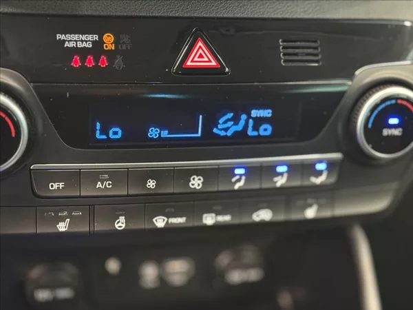 Hyundai Tucson 1,6 T-GDI STYLE FL 4X4 AT - foto 13