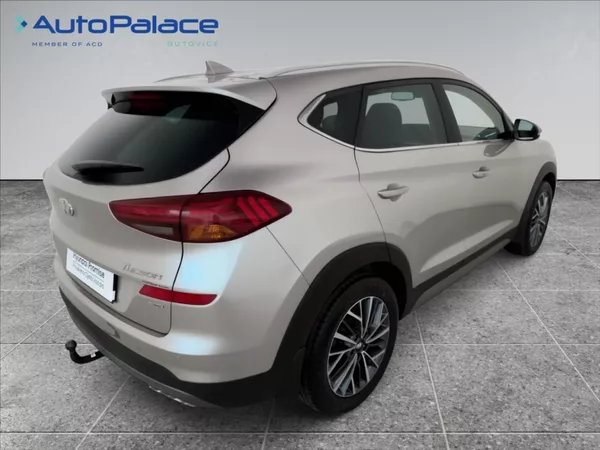 Hyundai Tucson 1,6 T-GDI STYLE FL 4X4 AT - foto 4