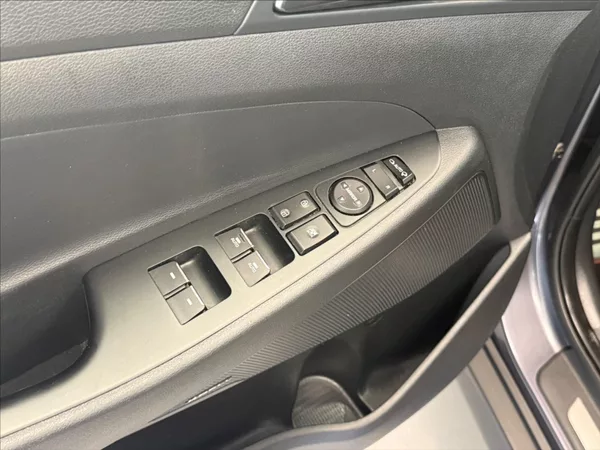 Hyundai Tucson 2,0 CRDI NLINE STYLE PREMIUM - foto 18