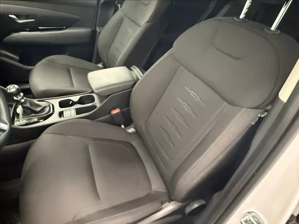 Hyundai Tucson 1,6 TGDI STYLE 118KW - foto 7