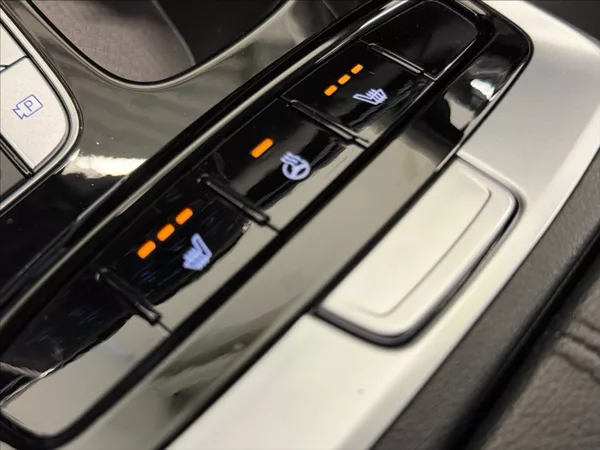 Hyundai Tucson 1,6 T-GDI SMART NAVI ALU18 - foto 16