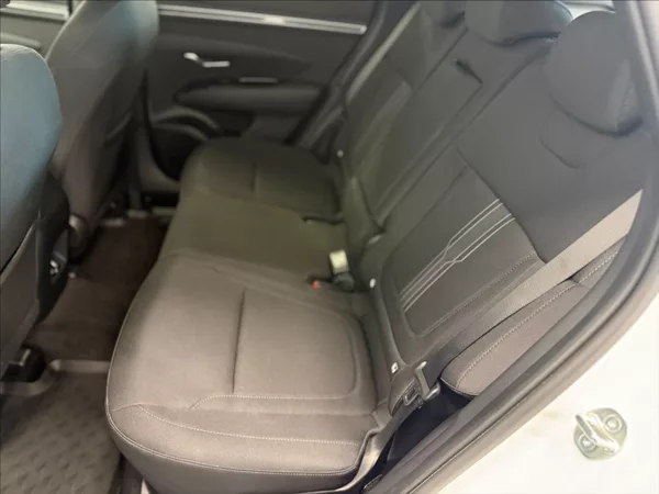 Hyundai Tucson 1,6 T-GDI SMART NAVI ALU18 - foto 18