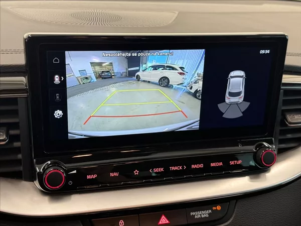 Kia XCeed 1,5 T-GDI ZÁRUKA MHEV AT TOP - foto 11