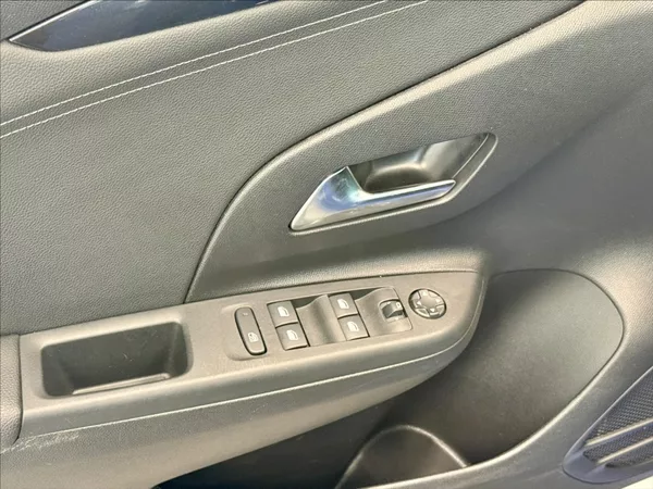Opel Corsa 1,2 T 74kW Elegance - foto 11