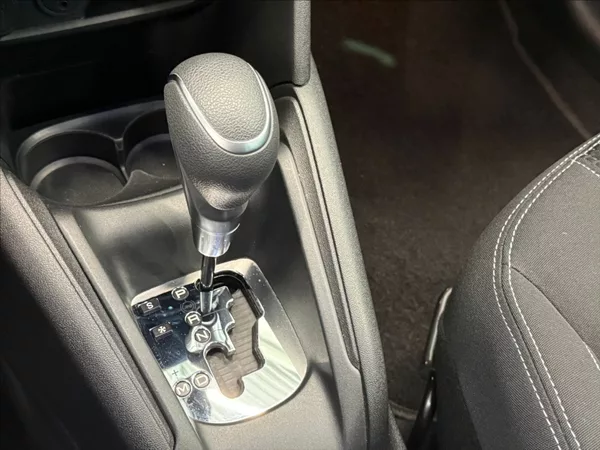 Peugeot 208 1,2 i AT servisní kniha - foto 11