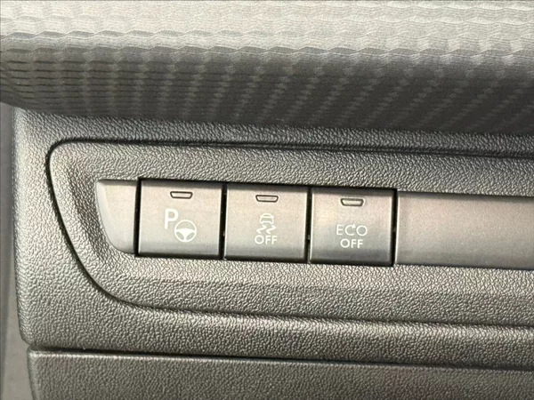 Peugeot 208 1,2 i AT servisní kniha - foto 12