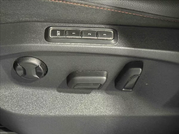 Seat Tarraco 2,0 TSI FR 1.MAJITEL 4X4 AT - foto 11