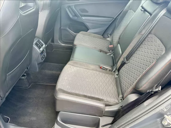 Seat Tarraco 2,0 TSI FR 1.MAJITEL 4X4 AT - foto 9