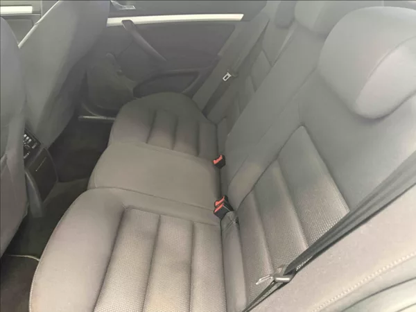 Škoda Octavia 1,6 FSI 85kW AUTOMAT - foto 14