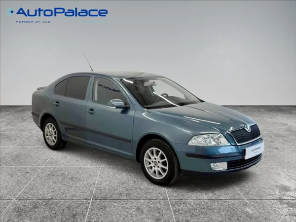 Škoda Octavia 1,6 FSI 85kW AUTOMAT - foto 3