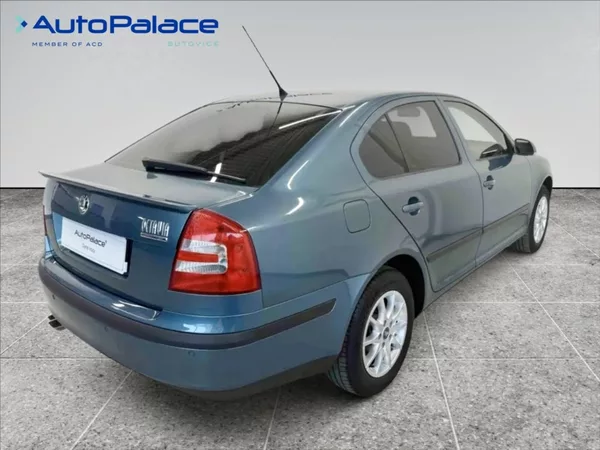 Škoda Octavia 1,6 FSI 85kW AUTOMAT - foto 4