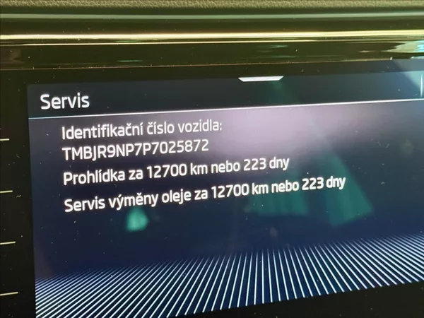 Škoda Superb 2,0 TDI COMBI DSG L&K 147KW - foto 11