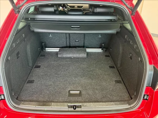 Škoda Superb 2,0 TDI COMBI DSG L&K 147KW - foto 19