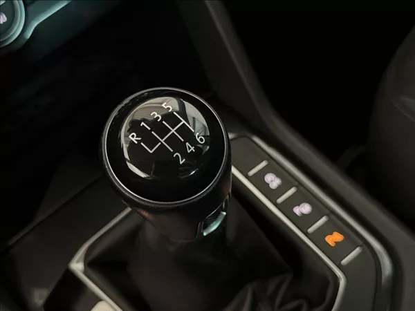 Volkswagen Tiguan 1,5 TSI NAVIGACE - foto 10