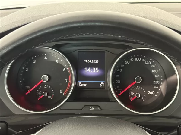Volkswagen Tiguan 1,5 TSI NAVIGACE - foto 17
