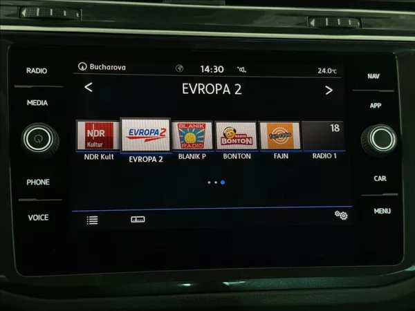 Volkswagen Tiguan 1,5 TSI NAVIGACE - foto 19