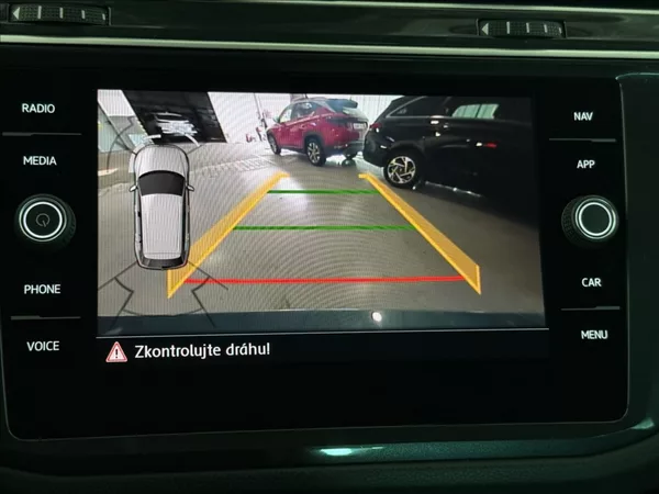 Volkswagen Tiguan 1,5 TSI NAVIGACE - foto 21