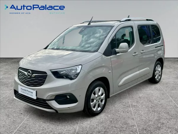 Opel Combo 1,2 T LIFE EDITION 1.MAJITEL