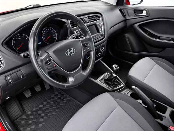 Hyundai i20 1,3 1.MAJ,CZ, NOVÁ SPOJKA/ - foto 11